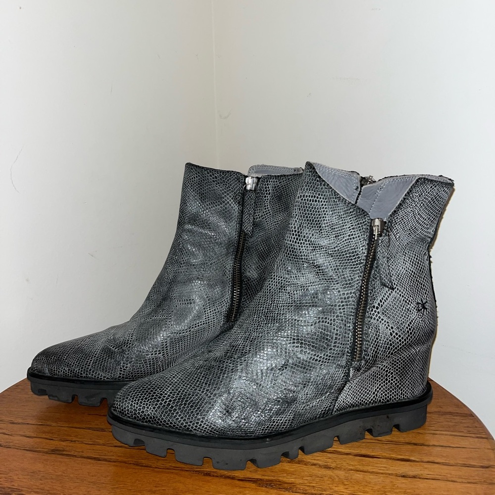 Patrizia Bonfanti Snakeskin Wedge Heel Boots